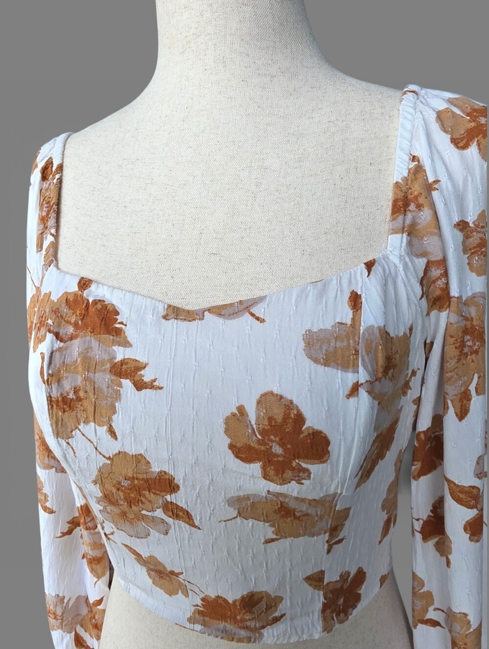 Altar'd State Floral Puff Sleeve Crop Top - White & Rust - Picture 3 of 6